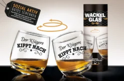 Gilde Wackelglas 2er-Set "Der Klügere Kippt Nach" Designgläser 27cl 8,8cm -Optimal Weinglas Geschäft 4a24f7aa132dee497d00b237132e673a